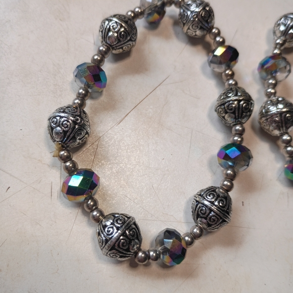 Silver And Aurora Borealis Beads Stretch Bracelet - Picture 6 of 6